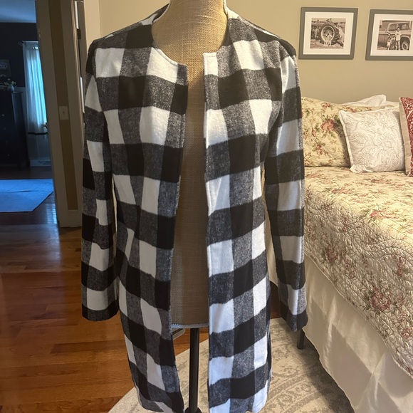 Cardigan/Jacket - Picture 2 of 9